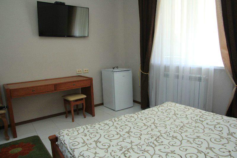 Comfort Hotel Kovel Kültér fotó