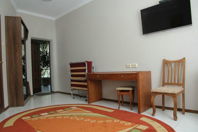 Comfort Hotel Kovel Kültér fotó